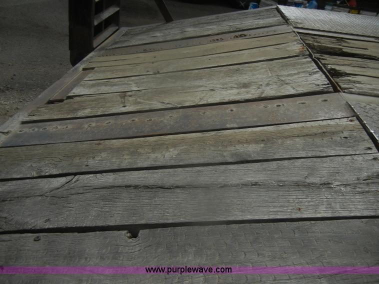 image for item D4658 2002 Pitts 35 ton lowboy trailer