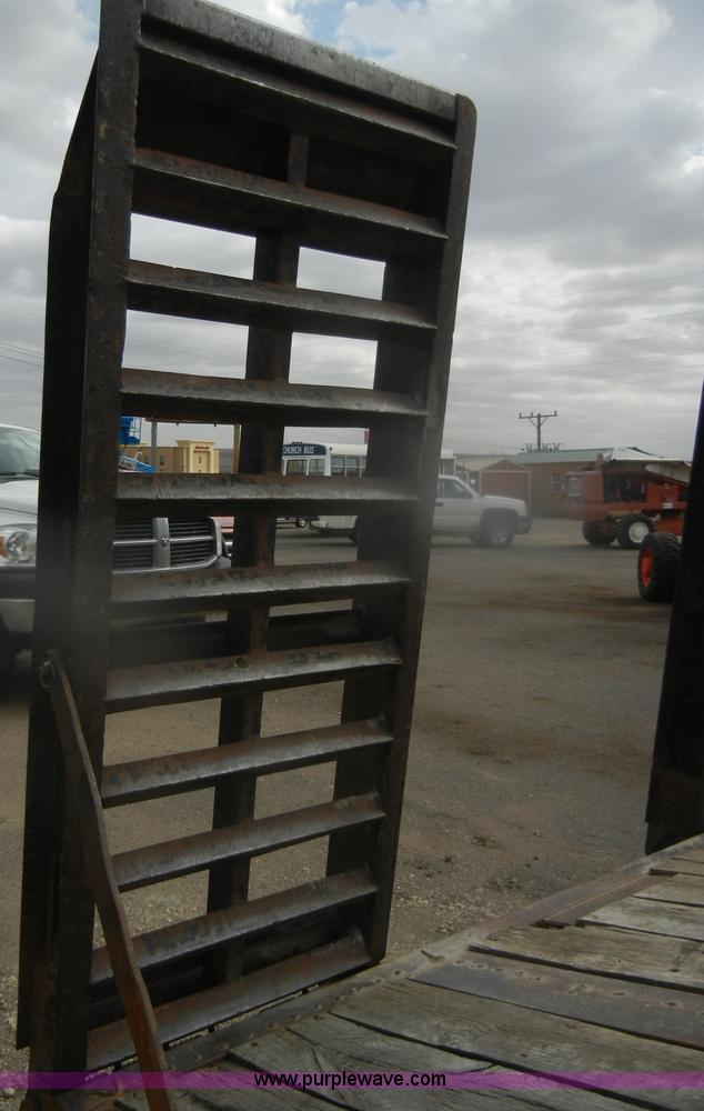 image for item D4658 2002 Pitts 35 ton lowboy trailer