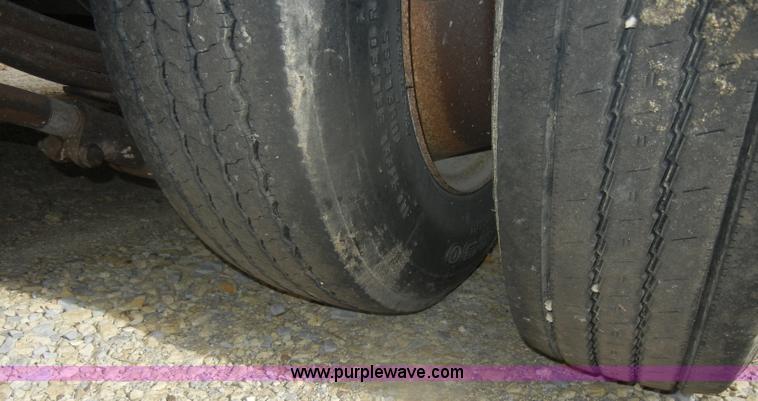 image for item D4658 2002 Pitts 35 ton lowboy trailer