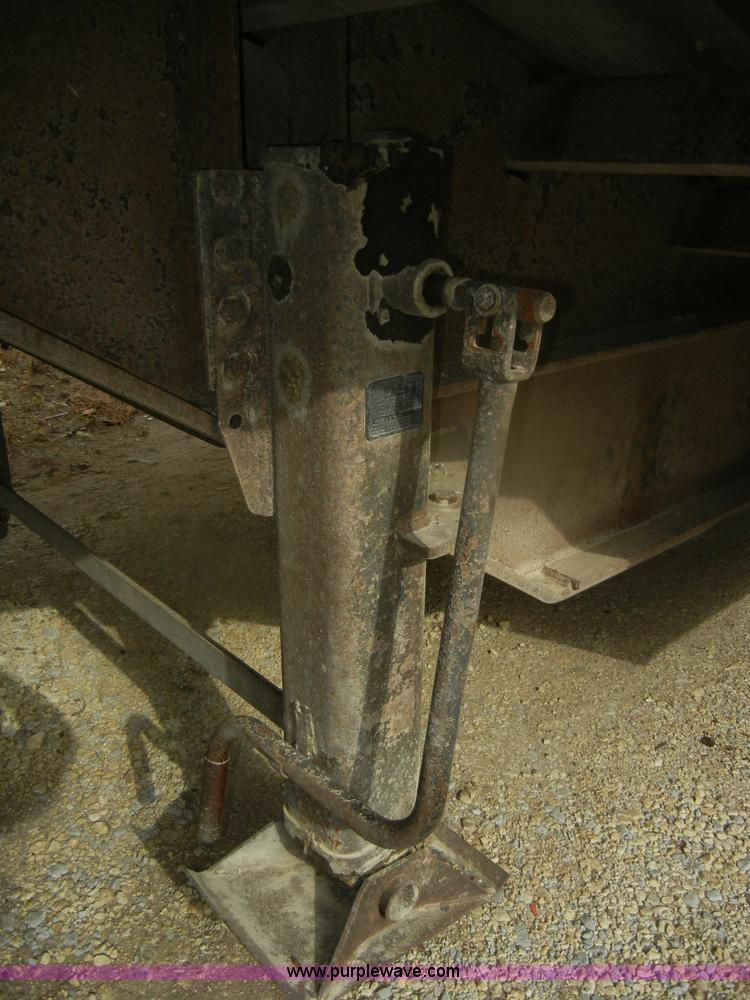 image for item D4658 2002 Pitts 35 ton lowboy trailer