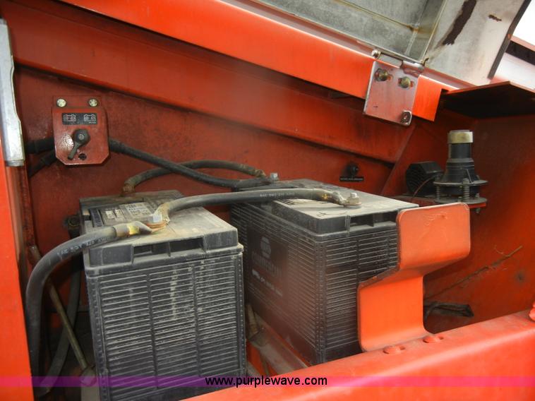 image for item D4659 2000 Snorkel TB60 boom lift