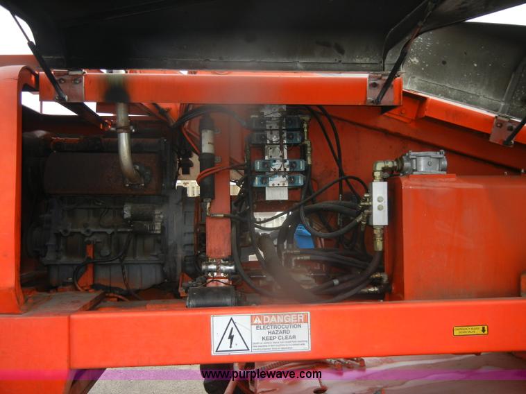 image for item D4659 2000 Snorkel TB60 boom lift