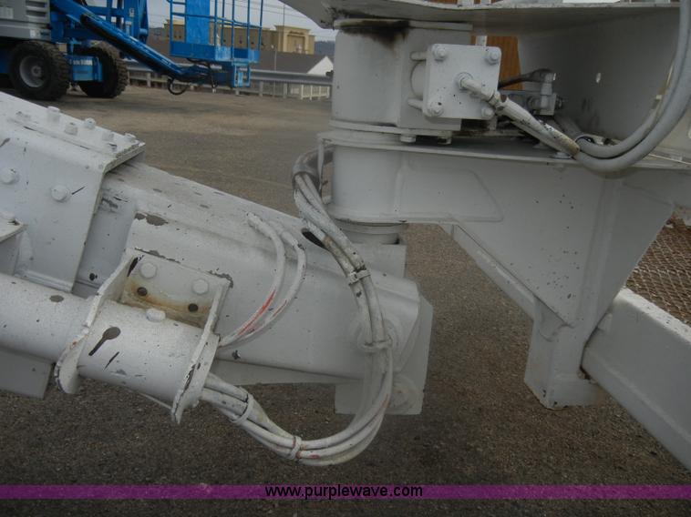 image for item D4659 2000 Snorkel TB60 boom lift