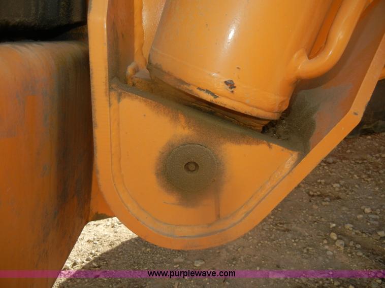 image for item D4672 2005 Mustang 944 telehandler