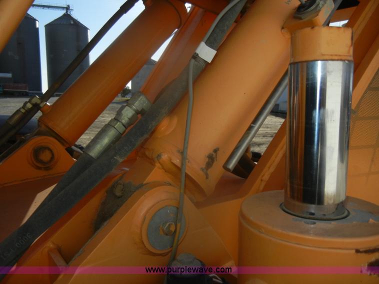 image for item D4672 2005 Mustang 944 telehandler