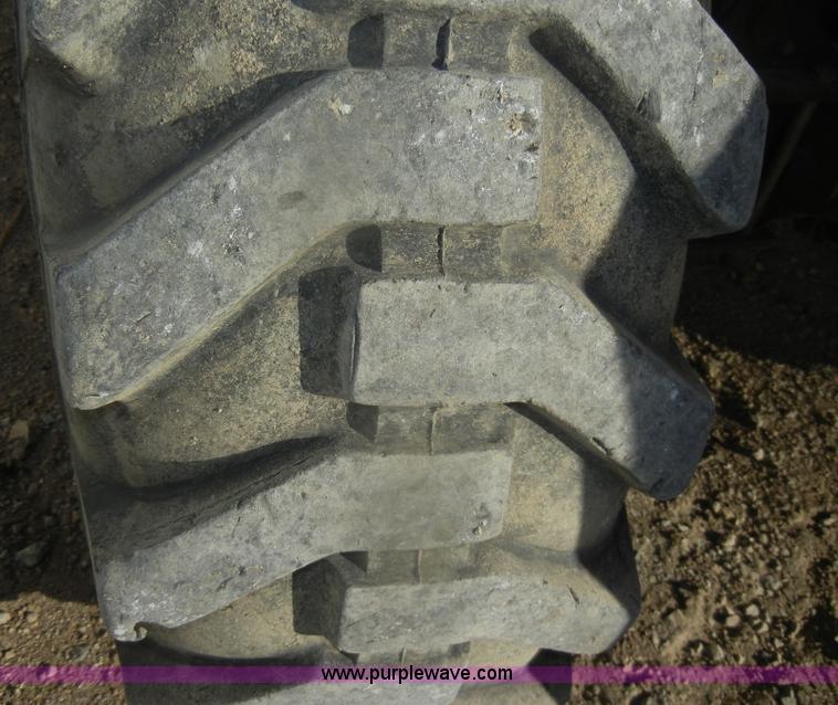 image for item D4672 2005 Mustang 944 telehandler