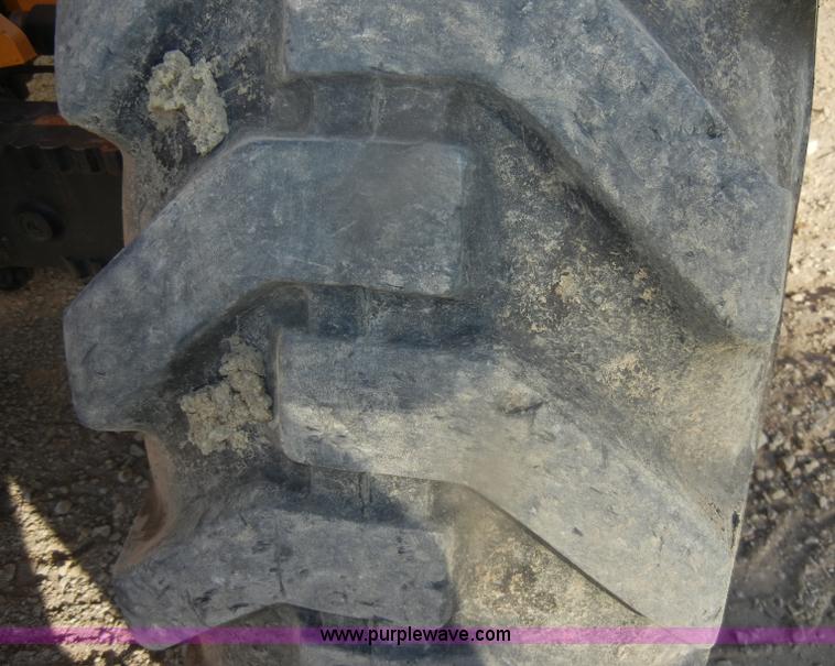 image for item D4672 2005 Mustang 944 telehandler