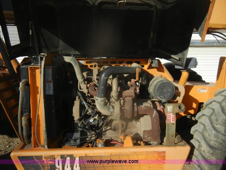 image for item D4672 2005 Mustang 944 telehandler