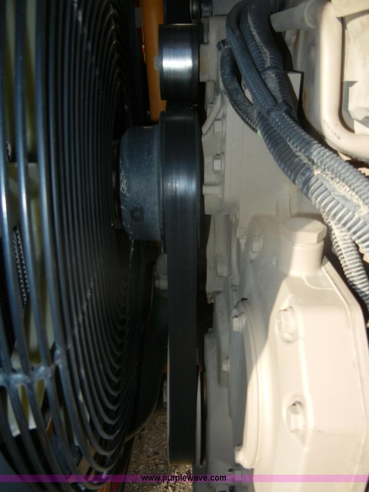 image for item D4672 2005 Mustang 944 telehandler