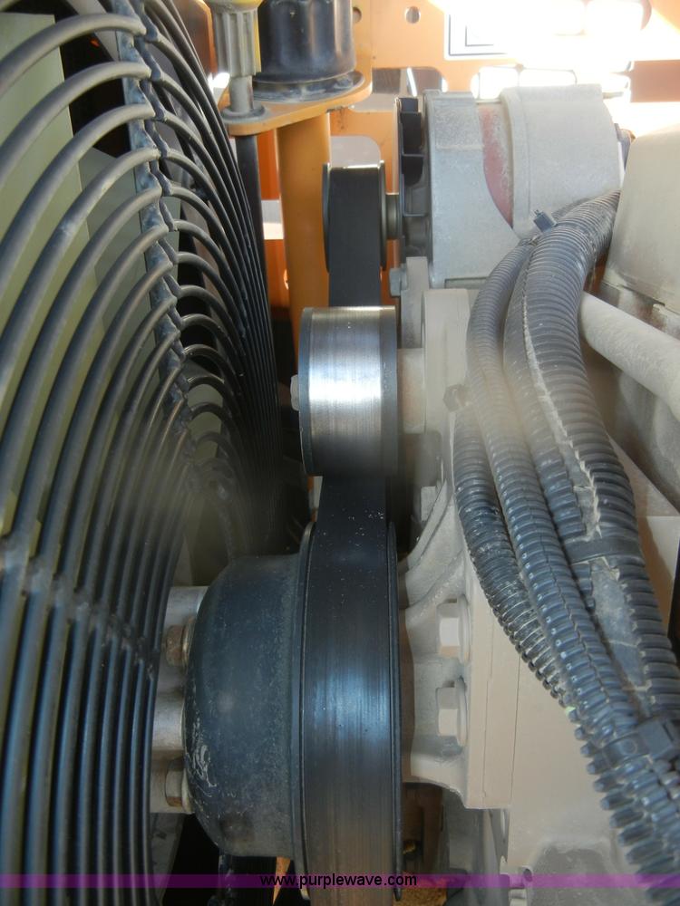 image for item D4672 2005 Mustang 944 telehandler