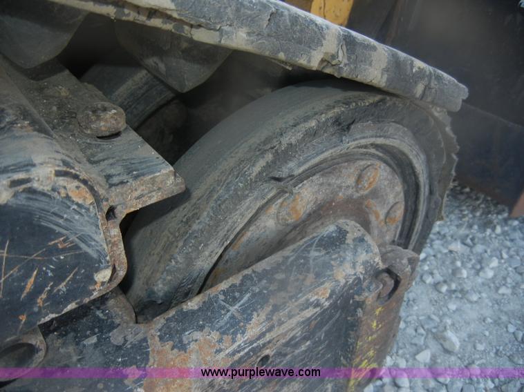 image for item D4711 2007 Caterpillar 277B track loader