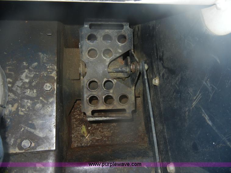 image for item D4712 2001 Bobcat 773 Turbo skid steer