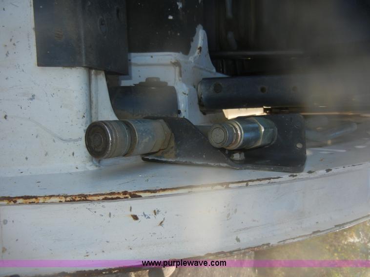 image for item D4712 2001 Bobcat 773 Turbo skid steer