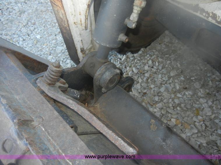 image for item D4712 2001 Bobcat 773 Turbo skid steer