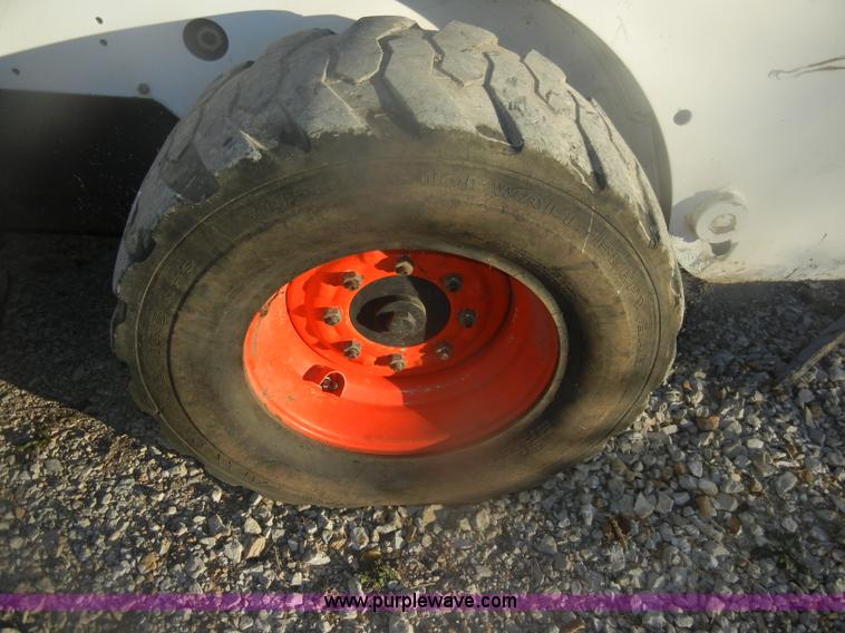 image for item D4712 2001 Bobcat 773 Turbo skid steer