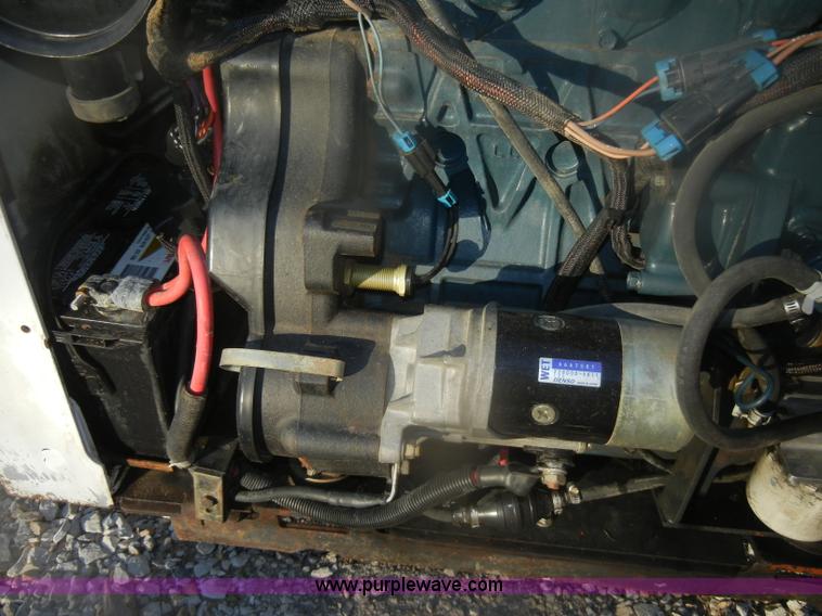 image for item D4712 2001 Bobcat 773 Turbo skid steer