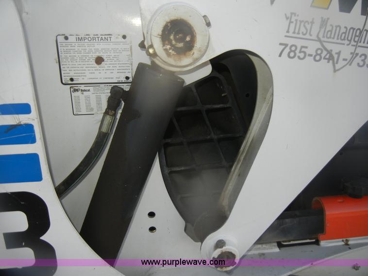 image for item D4712 2001 Bobcat 773 Turbo skid steer