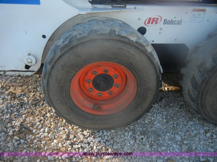 image for item D4712 2001 Bobcat 773 Turbo skid steer