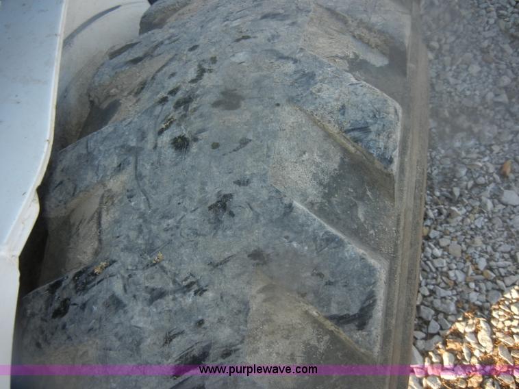 image for item D4712 2001 Bobcat 773 Turbo skid steer