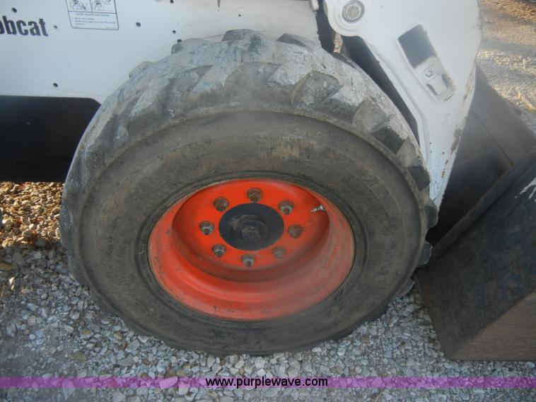 image for item D4712 2001 Bobcat 773 Turbo skid steer