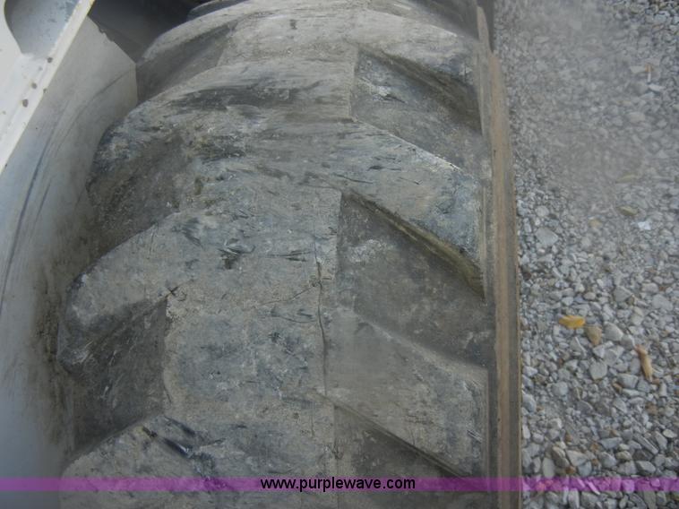 image for item D4712 2001 Bobcat 773 Turbo skid steer