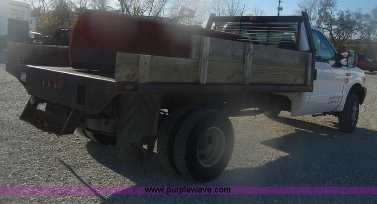image for item D4714 2000 Ford F350 XL Super Duty flatbed pickup truck