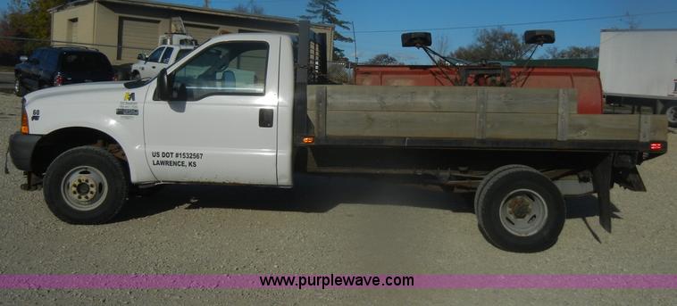 image for item D4714 2000 Ford F350 XL Super Duty flatbed pickup truck