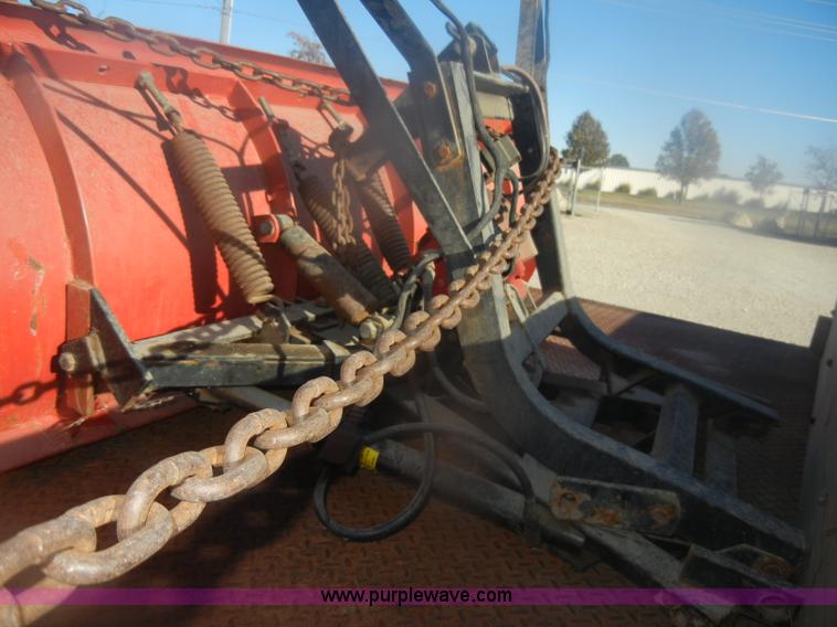 image for item D4714 2000 Ford F350 XL Super Duty flatbed pickup truck