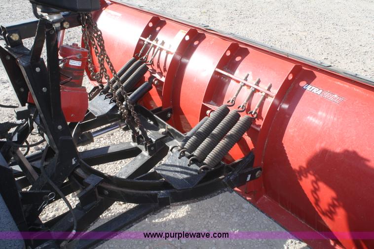 image for item D4718 2004 Ford F650 XL Super Duty dump truck