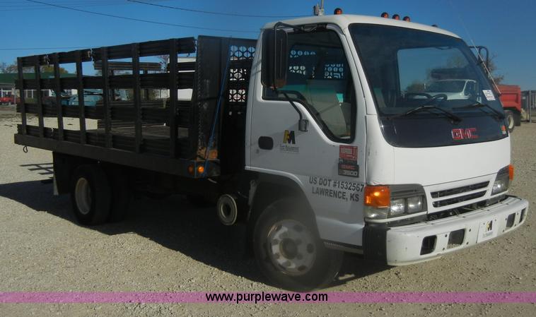 image for item D4720 2002 GMC W3500 flatbed truck