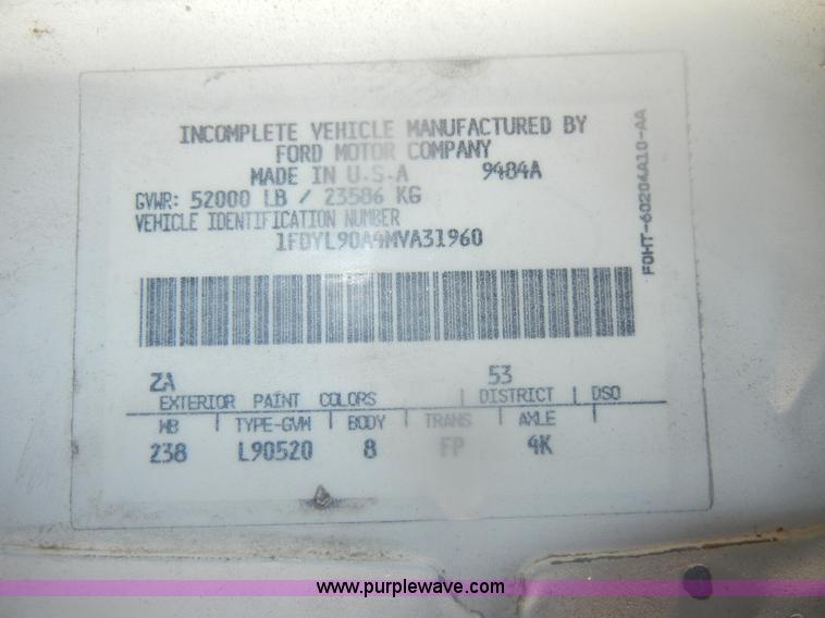 image for item D4723 1991 Ford FT900F water truck