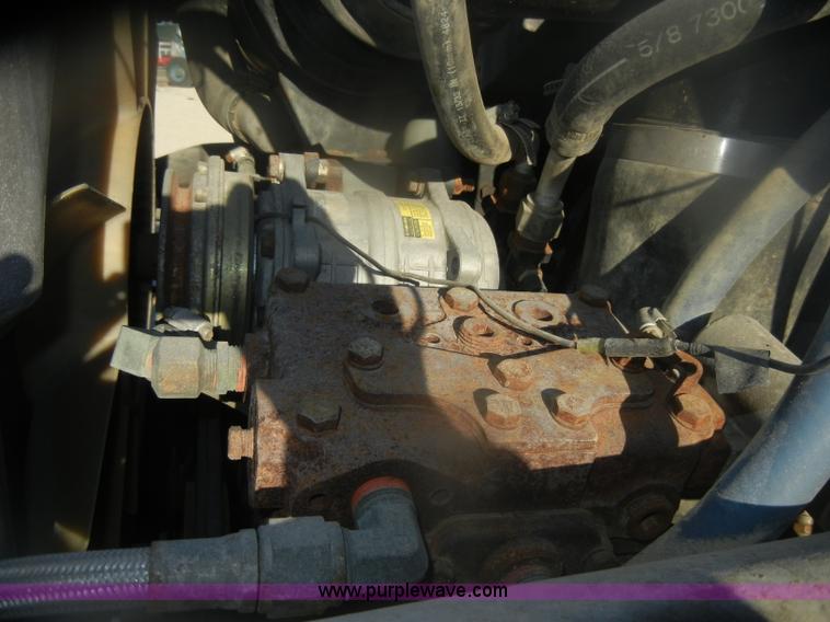 image for item D4723 1991 Ford FT900F water truck