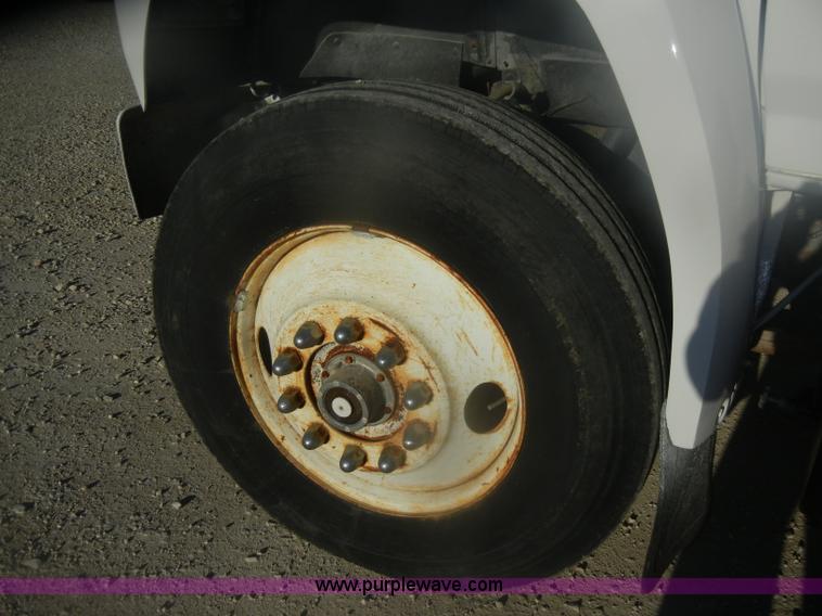 image for item D4723 1991 Ford FT900F water truck