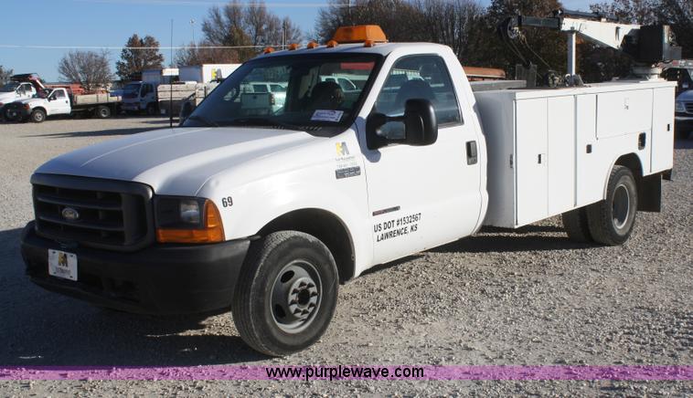image for item D4724 2000 Ford F350 XL Super Duty service truck