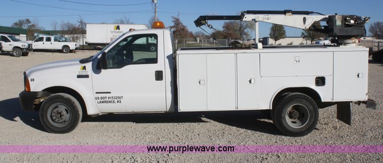 image for item D4724 2000 Ford F350 XL Super Duty service truck