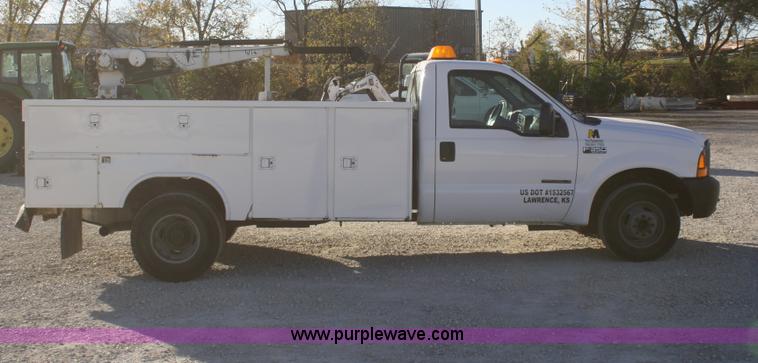 image for item D4724 2000 Ford F350 XL Super Duty service truck