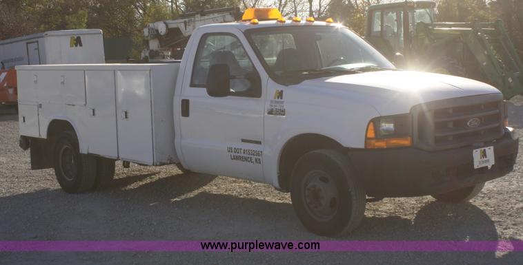 image for item D4724 2000 Ford F350 XL Super Duty service truck