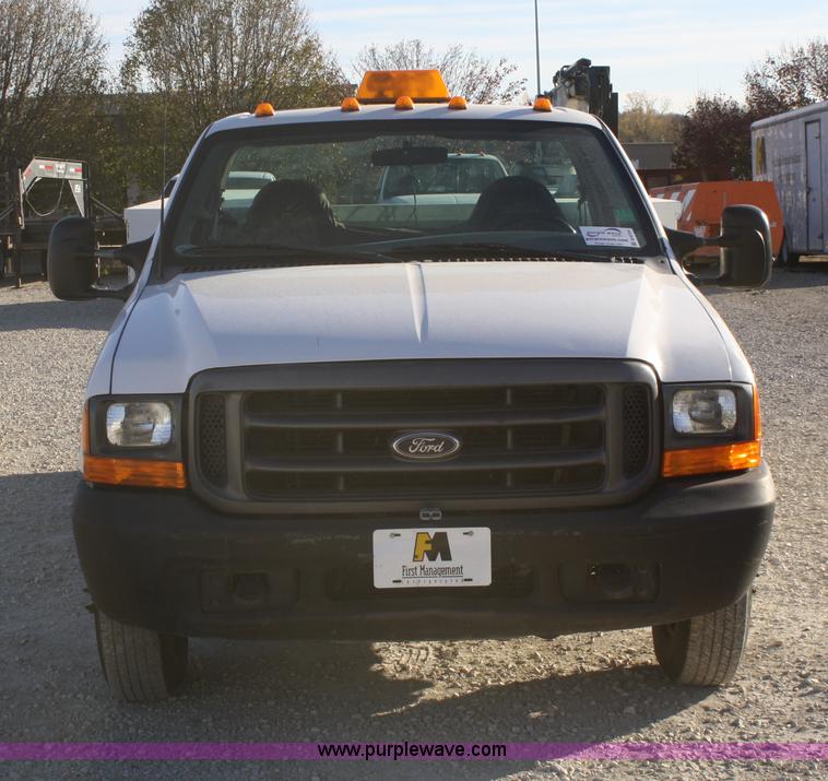 image for item D4724 2000 Ford F350 XL Super Duty service truck