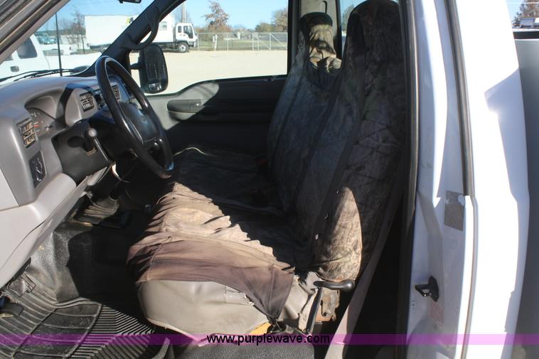 image for item D4724 2000 Ford F350 XL Super Duty service truck