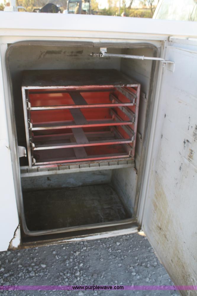 image for item D4724 2000 Ford F350 XL Super Duty service truck