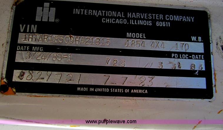 image for item D5719 1983 International 1854 bucket truck