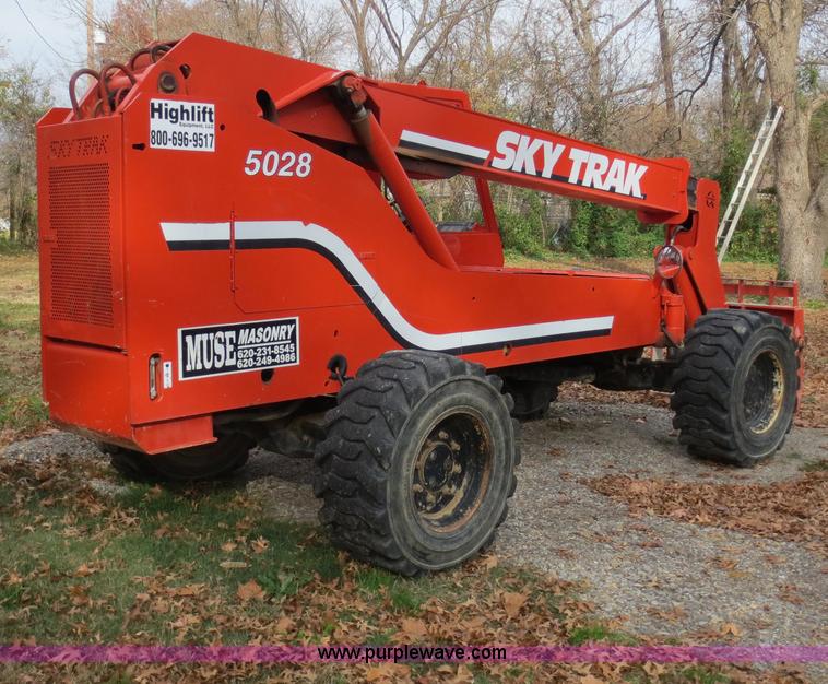 image for item D5733 1994 SkyTrak 5028 telehandler