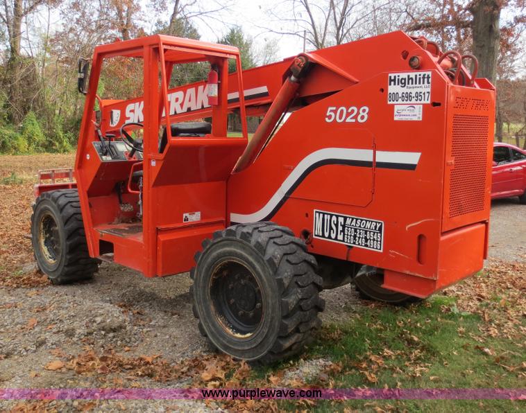 image for item D5733 1994 SkyTrak 5028 telehandler