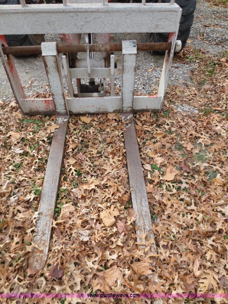 image for item D5733 1994 SkyTrak 5028 telehandler