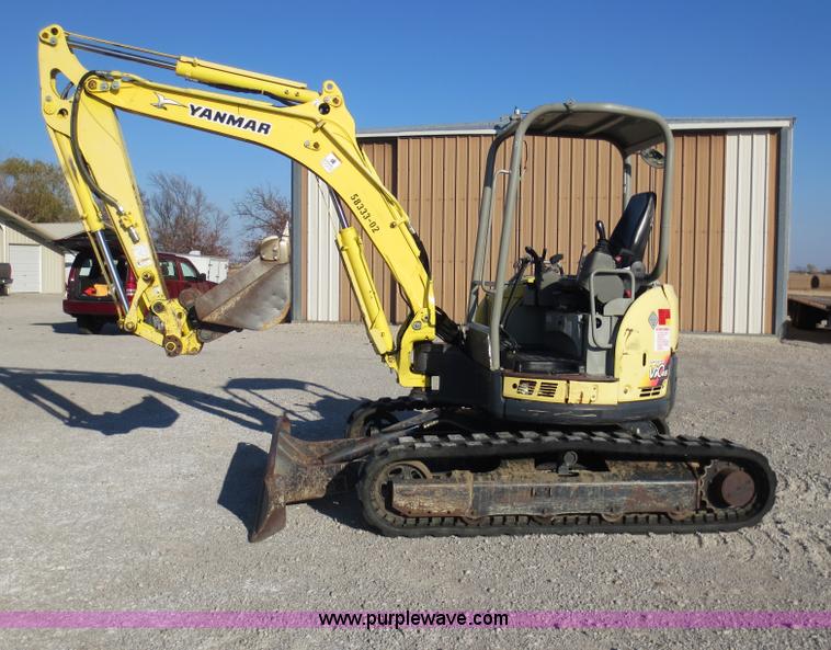 image for item D5736 2006 Yanmar VIO45-5 mini excavator