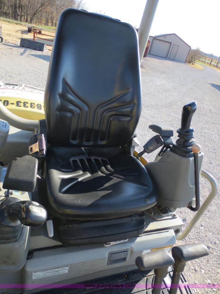 image for item D5736 2006 Yanmar VIO45-5 mini excavator