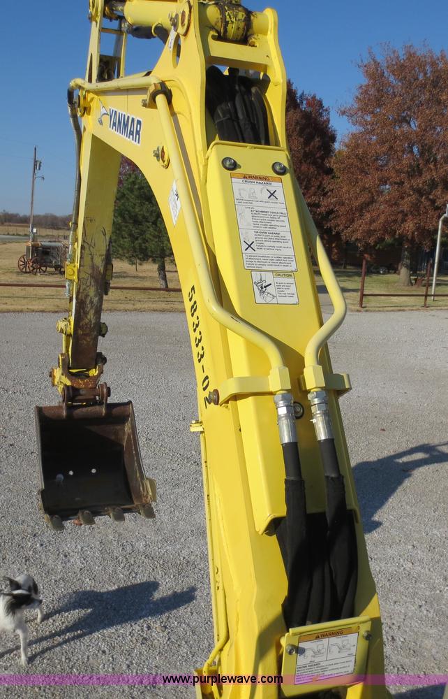 image for item D5736 2006 Yanmar VIO45-5 mini excavator