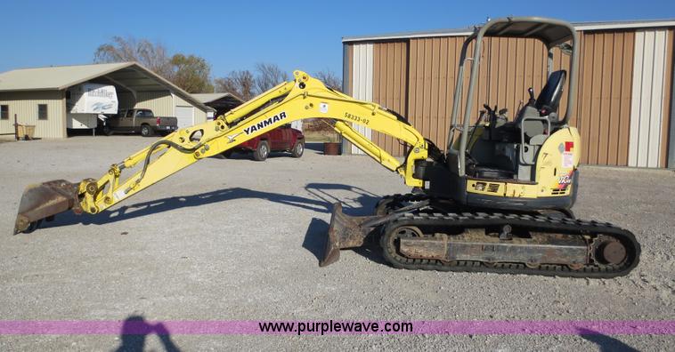 image for item D5736 2006 Yanmar VIO45-5 mini excavator