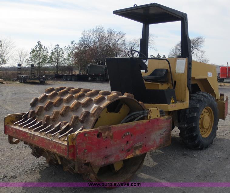 image for item D5737 1989 Dynapac CA151PDB vibratory padfoot roller