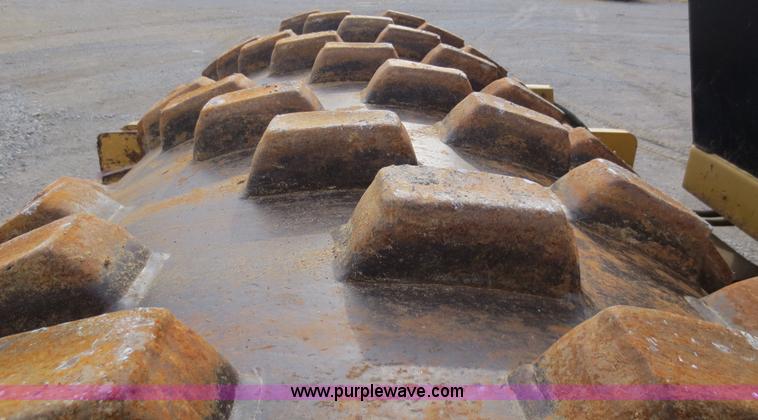 image for item D5737 1989 Dynapac CA151PDB vibratory padfoot roller